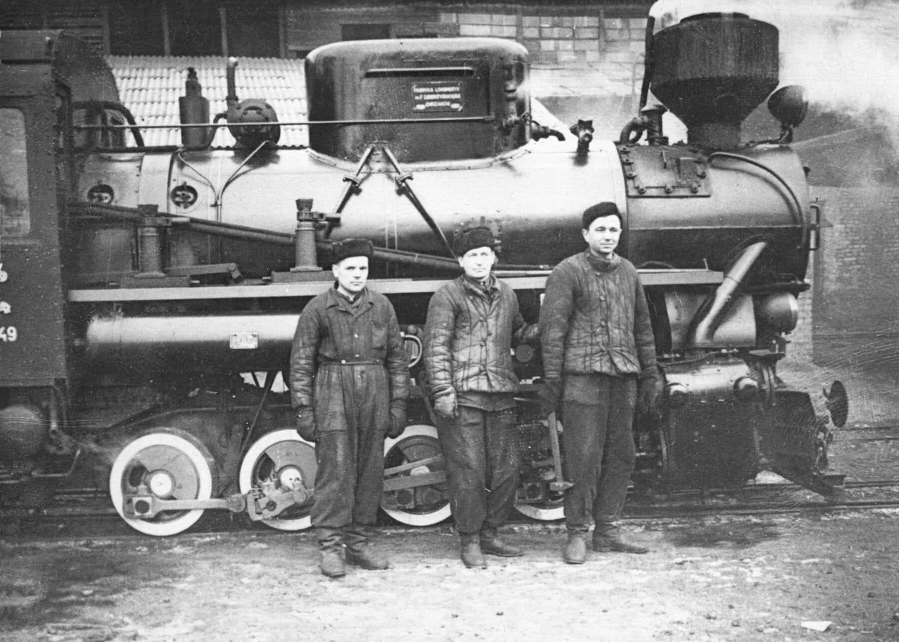 The works’ own narrow-gauge railway crew, 1908
